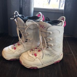 Sims Omen snowboarding boots women’s size 8